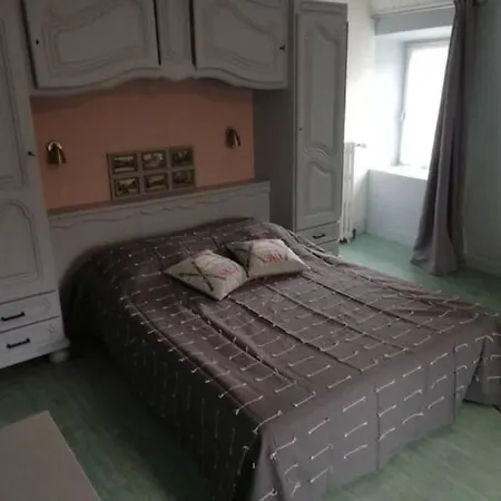 アパート Appartement 2-4 Personnes Besse *